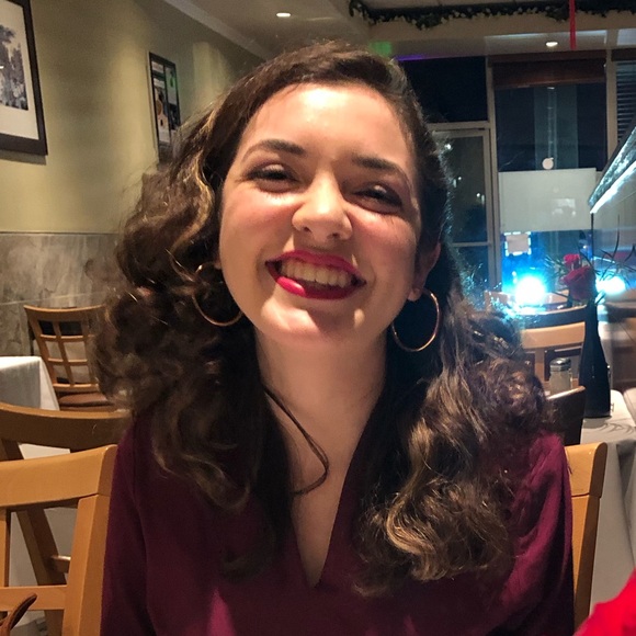 Meet your Posher, Mallory - Picture 1 of 1